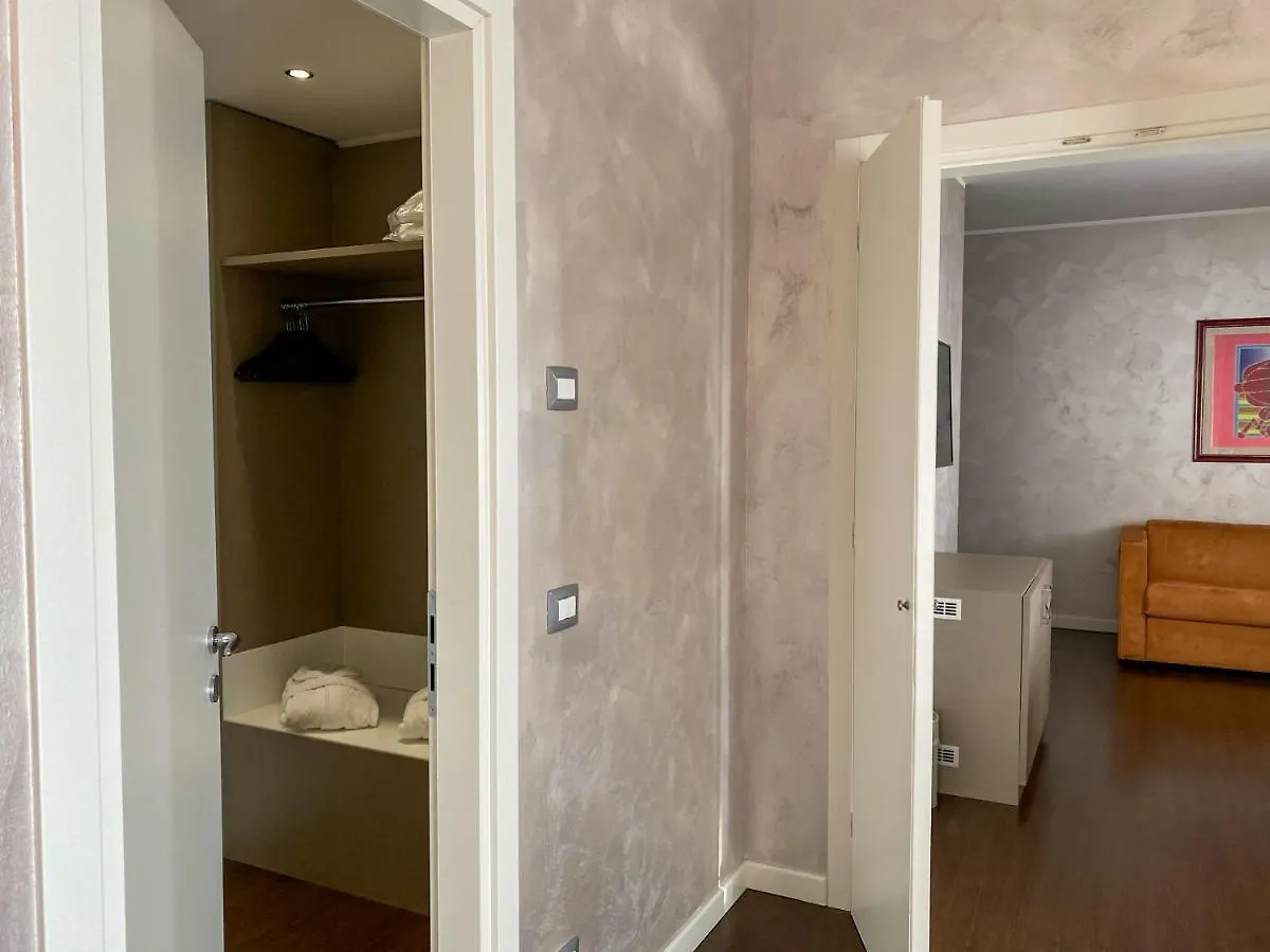 Cavallo Hotel Noventa Di Piave 4*,