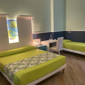 porto-di-mare-giovinazzo.barihotels.org/