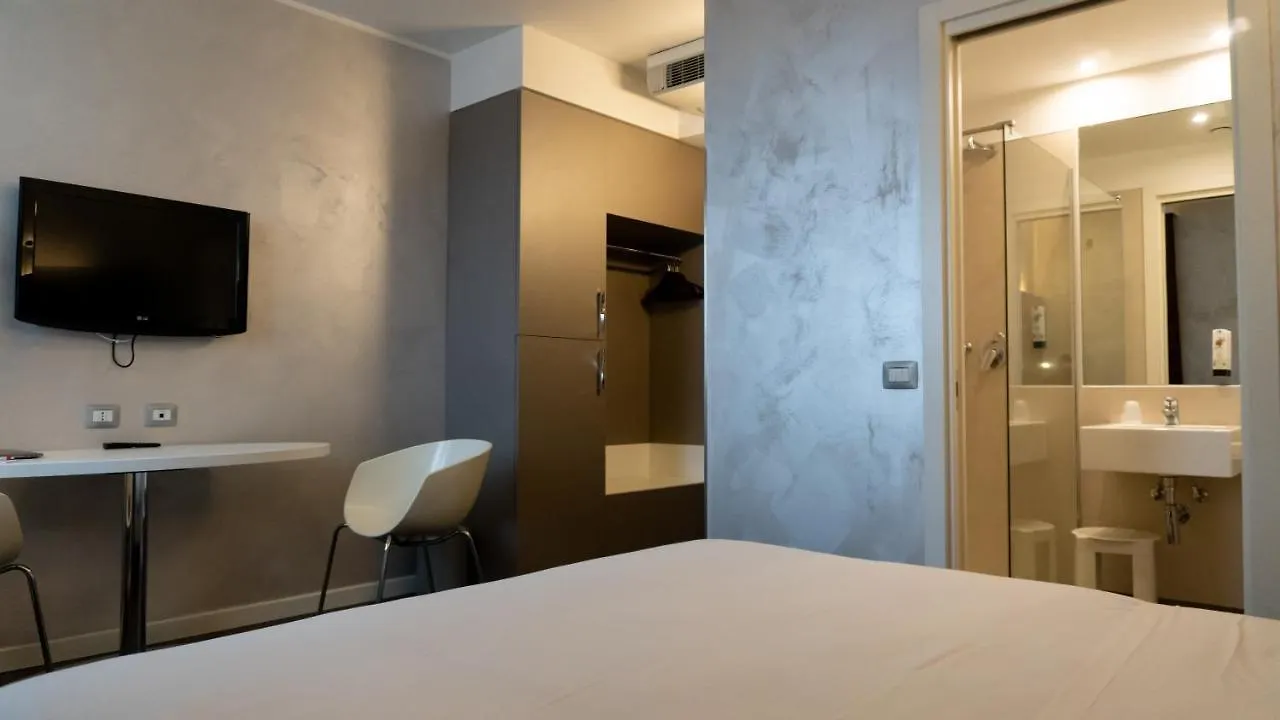 Cavallo Hotel Noventa Di Piave 4*,  Italy